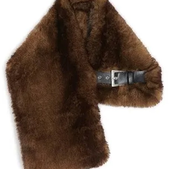 Apparis. NWT. “Mink” Scarf with Leather Black Buckle Closure. Spot Clean. - Picture 1 of 6